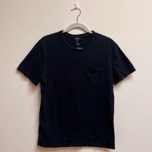 basic forever 21 front pocket black tshirt